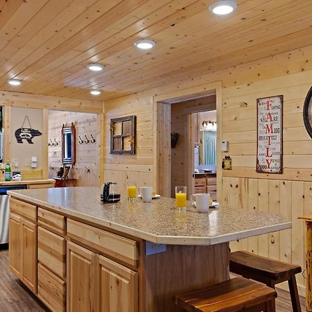 Huckleberry Hollow By Kabino Hot Tub Firepit Ps2 Satellite Grill Wifi Golf Course Айленд-Парк Экстерьер фото